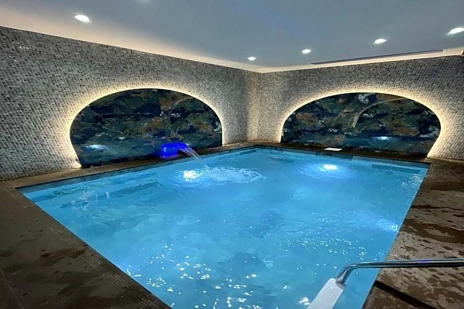 Teatro Rooms Hotel