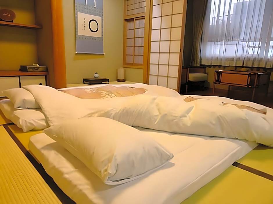 Kyoto Ryokan The KINOE