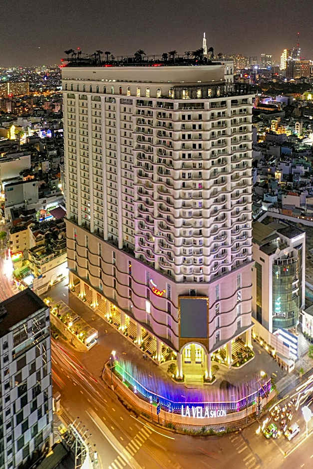 LA VELA Saigon Hotel