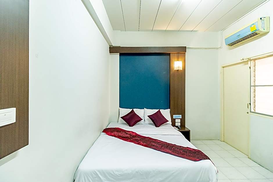 Riski Residence Bangkok Noi