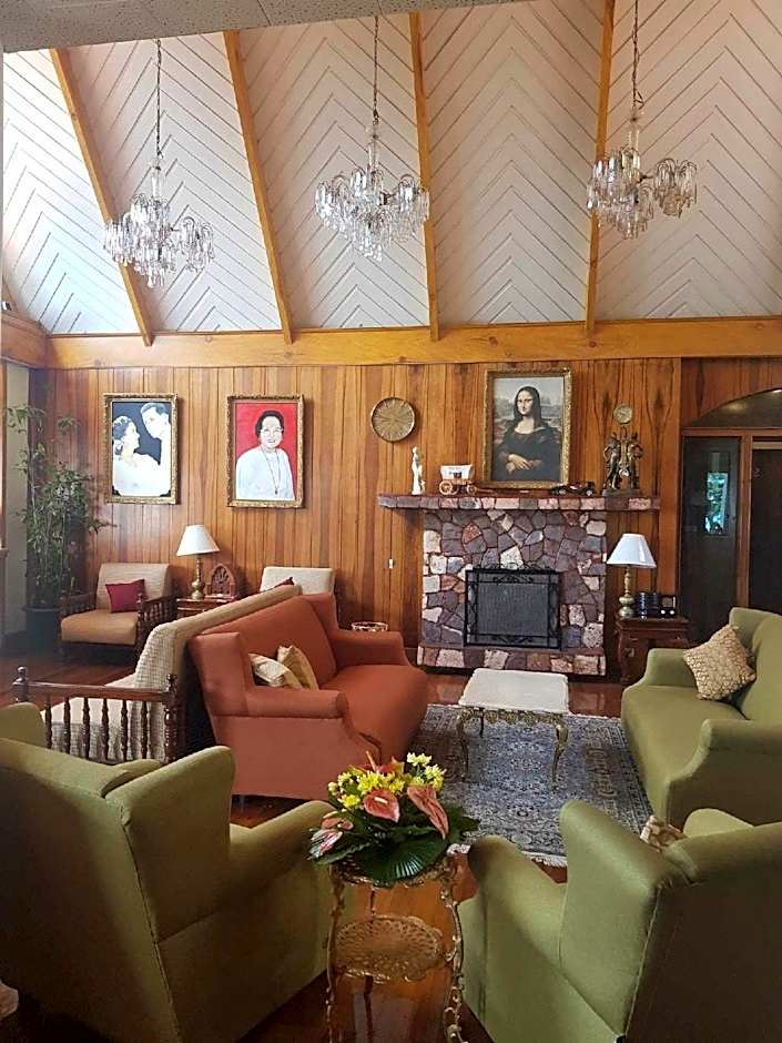 Villa Silvina Hotel and Restaurant