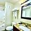 Clarion Inn & Suites Evansville Eastland Area