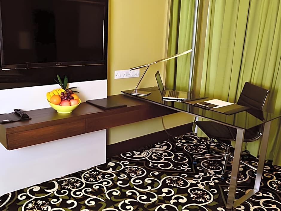 Mudzaffar Hotel