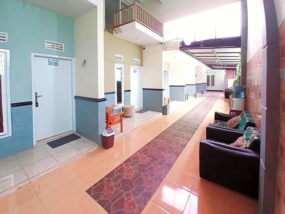 Lancar Homestay Syariah near BNS Mitra RedDoorz