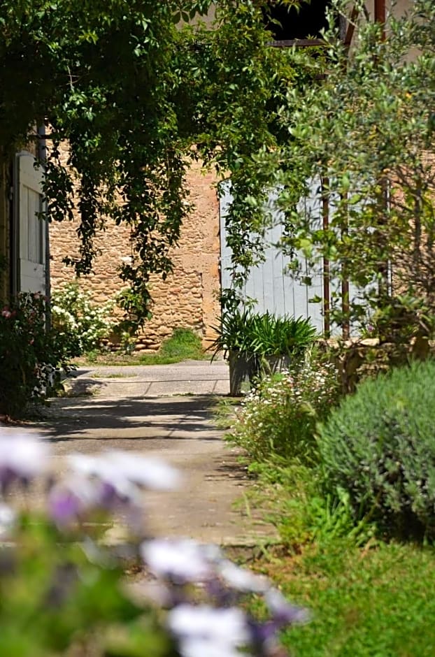 Ferme St Pierre gîte, pisc, repas, 2-3 personnes