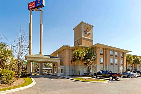 Comfort Inn & Suites Charleston Airport Convention Center