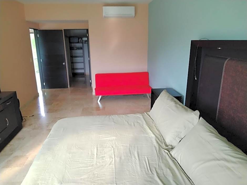Perfectly located spacious apartment with 2 balconies