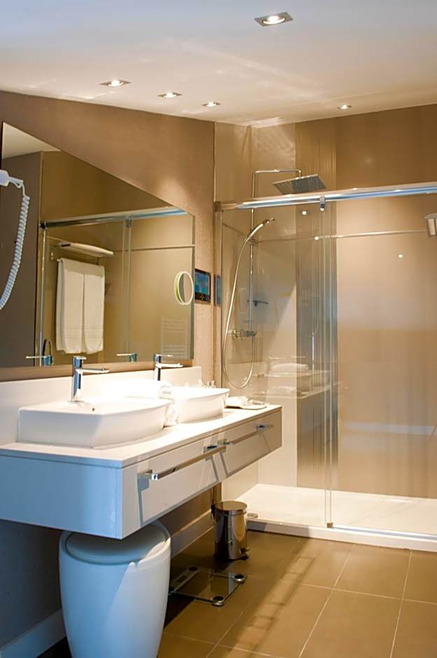 Costa Esmeralda Suites