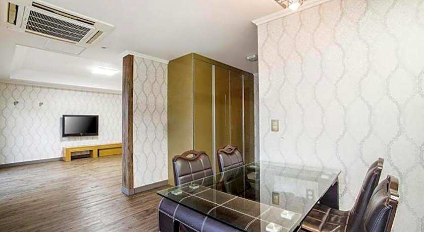 Tongyeong Bay Condo Hotel