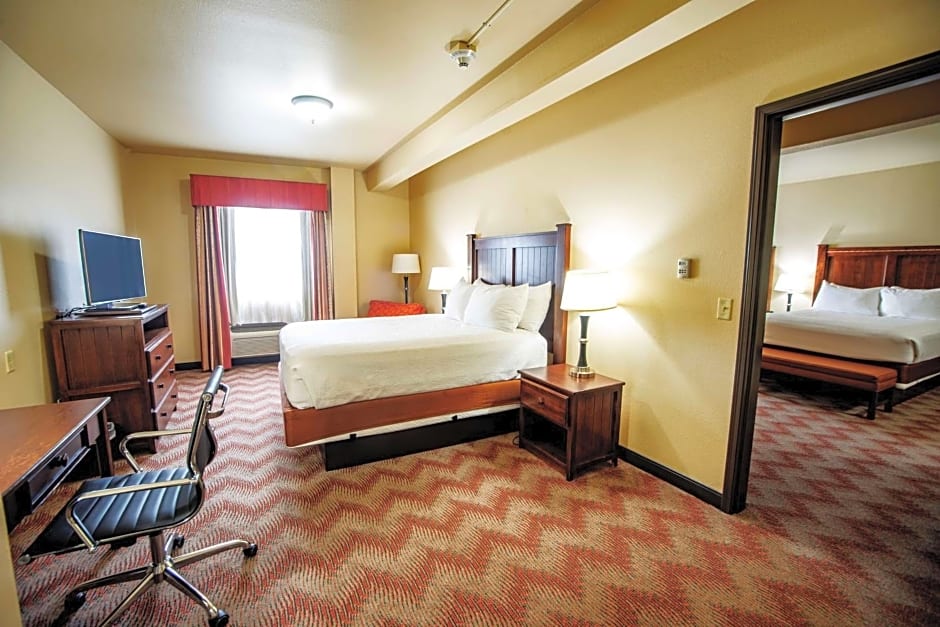 Best Western Plus Cimarron Hotel & Suites