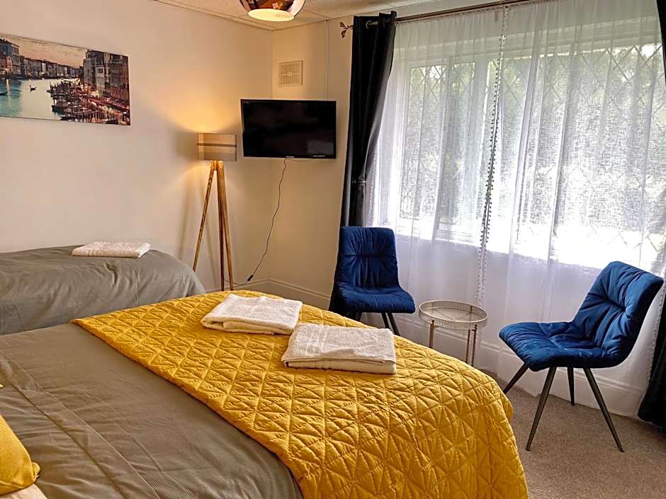 Charde Guest House