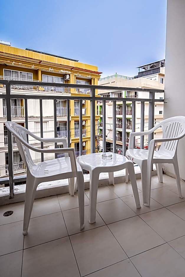 Santi White House Patong