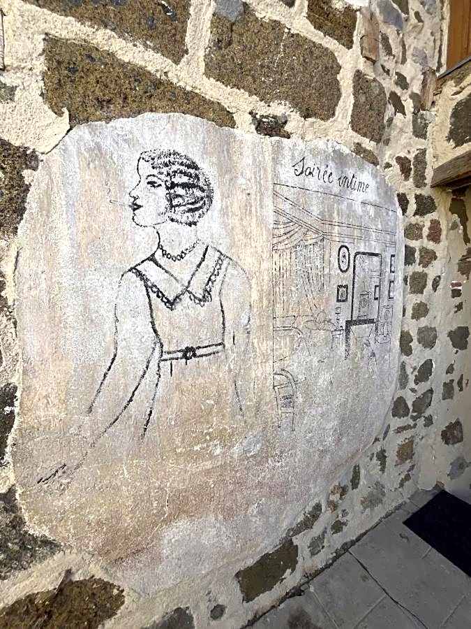 Le 19 Chambre Chapelle 43m2 - Centre Historique - Clim