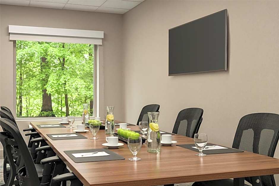 Hilton Garden Inn Cleveland Airport