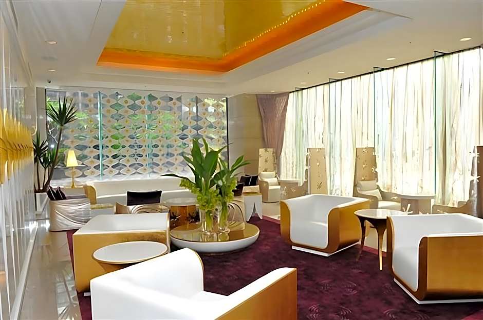 Monarch Skyline International Hotel