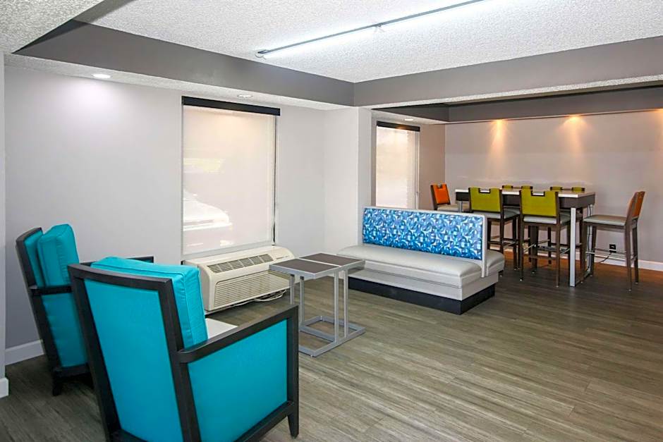 Quality Inn Clinton - Laurens I-26