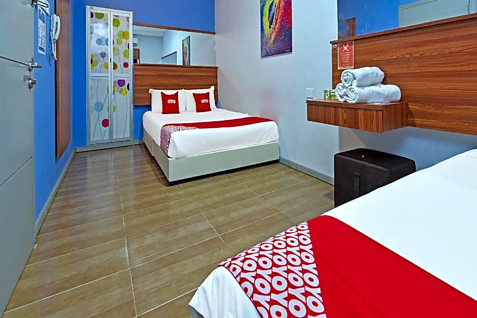 Super OYO 768 Fajar Baru Boutique Hotel