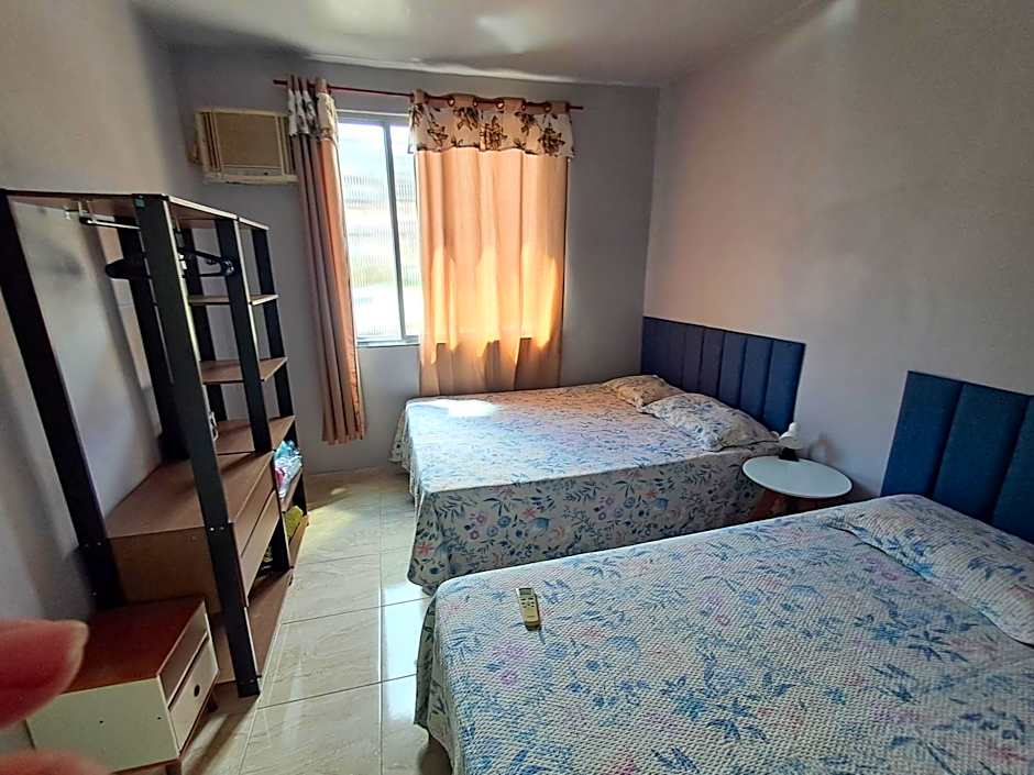 Casa com 2 Camas Queen e 1 King em Quartos Climatizados