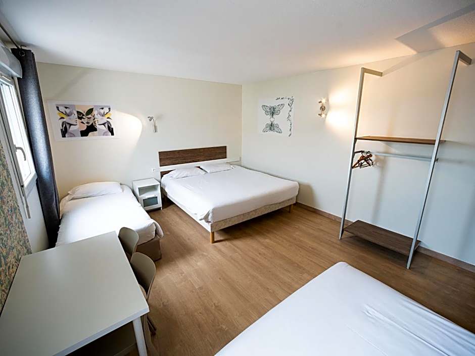 Hotel Grand Cap Rooftop Pool