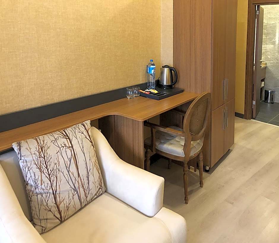Orange Hotel & Spa