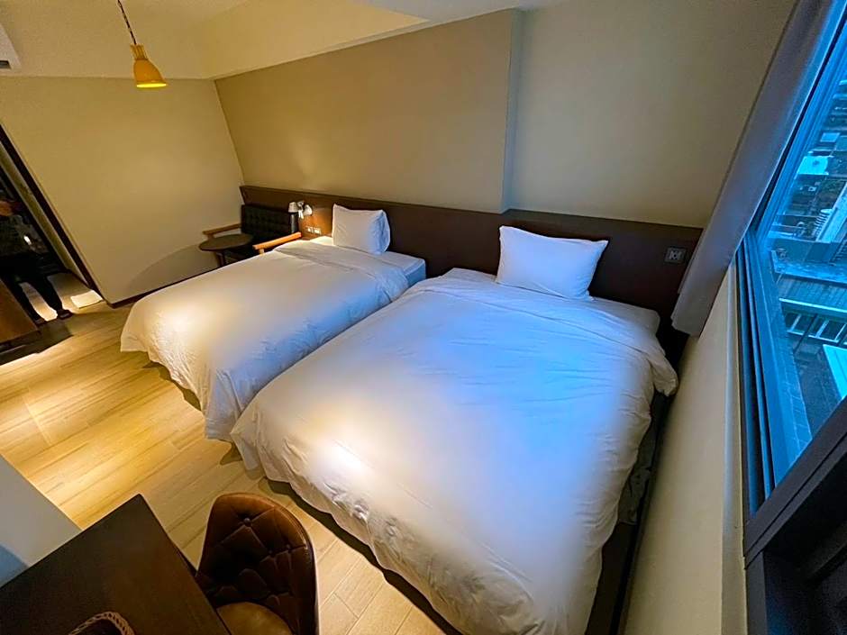 Photo 1 of 4 of Superior 2 Beds
