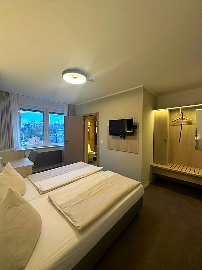 Foto 1 av 2 av Double Room with Private Bathroom