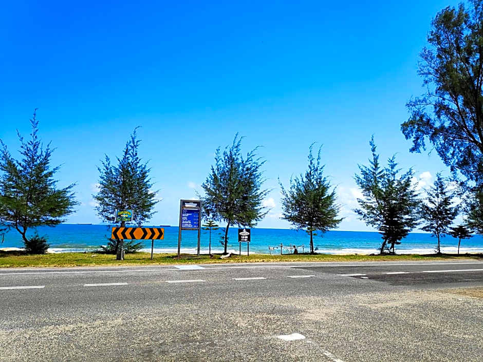 Semarak Beach Inn