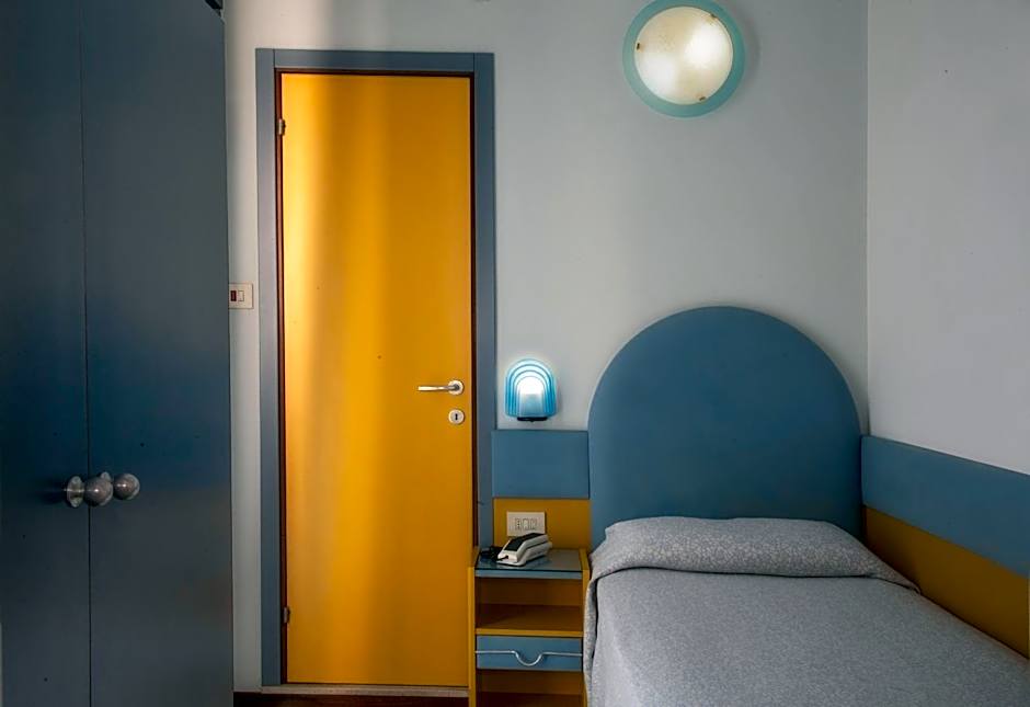 Single Room — 4 fotoğraftan 1. fotoğraf