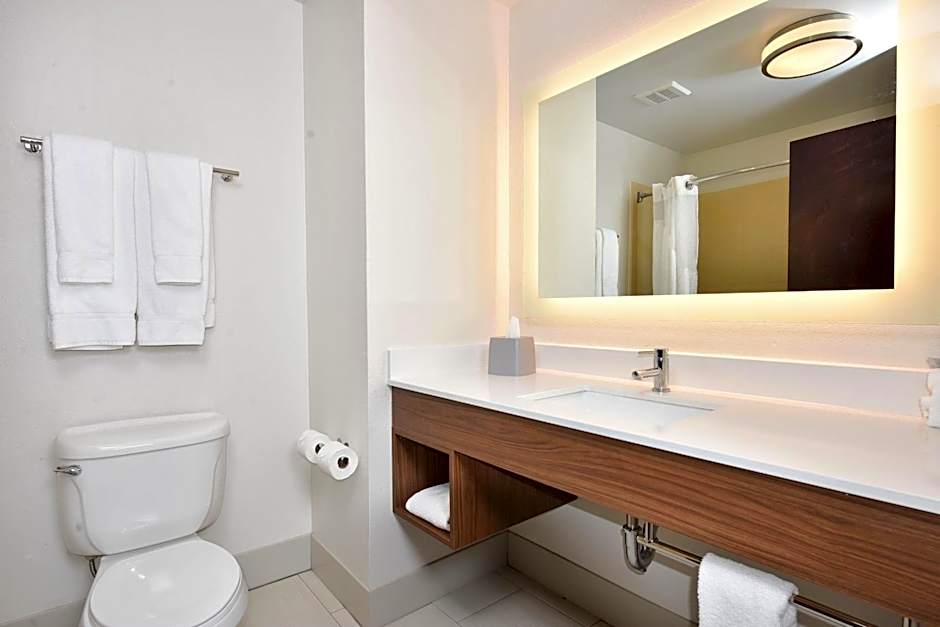 Holiday Inn Express Hotel & Suites Selma By IHG