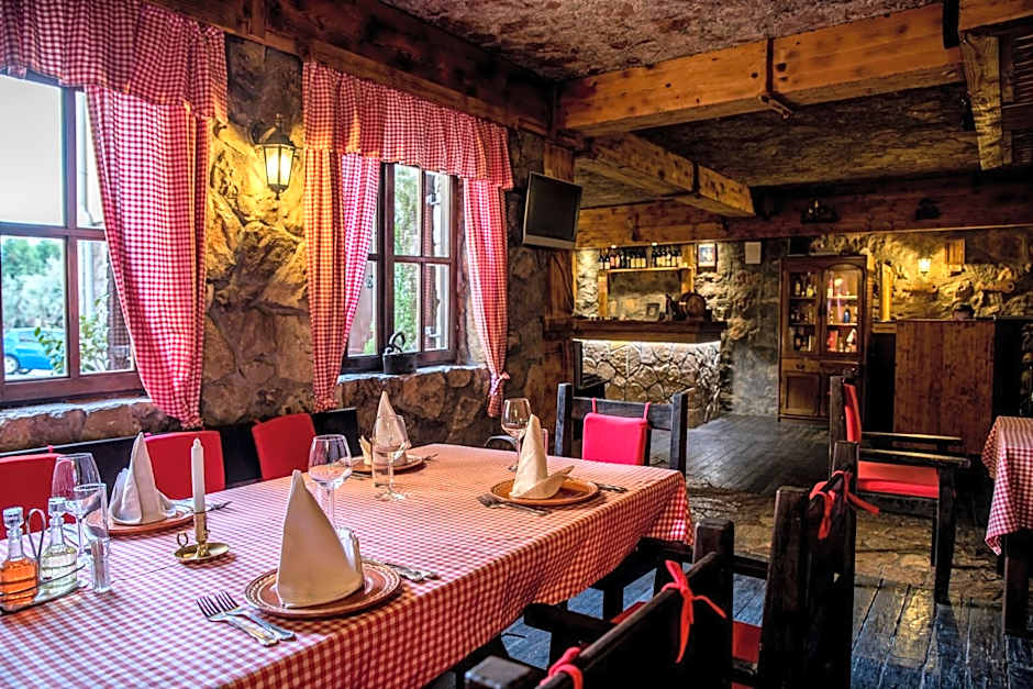 Hotel Crnogorska Kuca