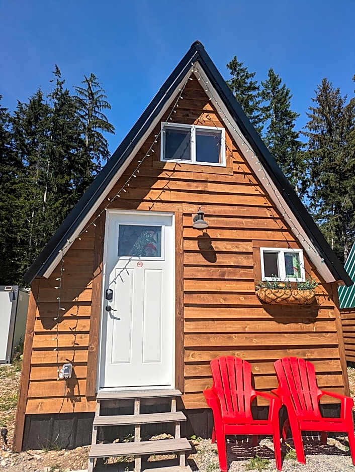 Mushroom theme cabin on 33 Acre Farm