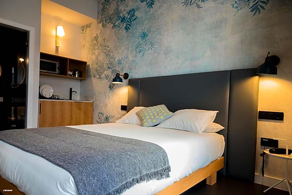 Welldone Quality - Crystal pool