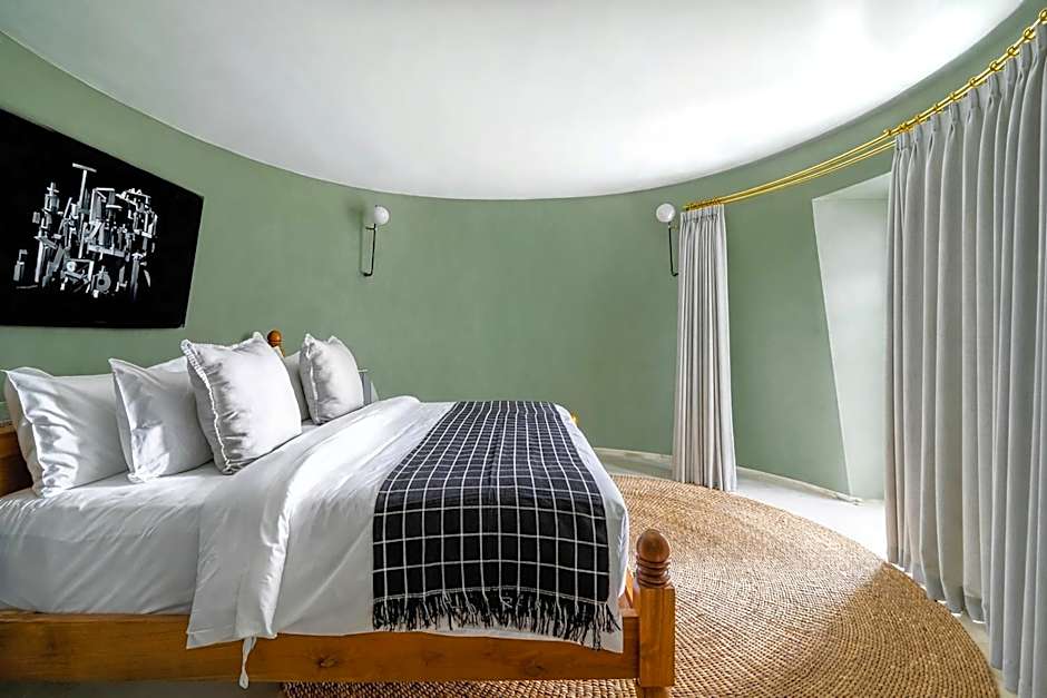 Ulu Cliffhouse - Adults Only
