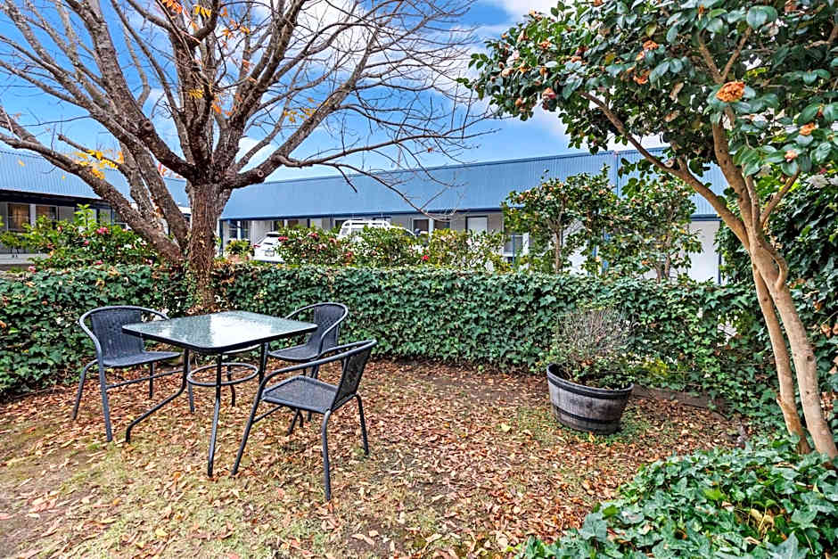 Amaroo Motel Tumuts Best Accommodation