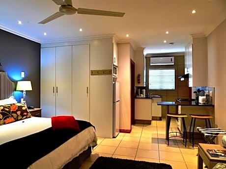 Superior Room with Kitchenette