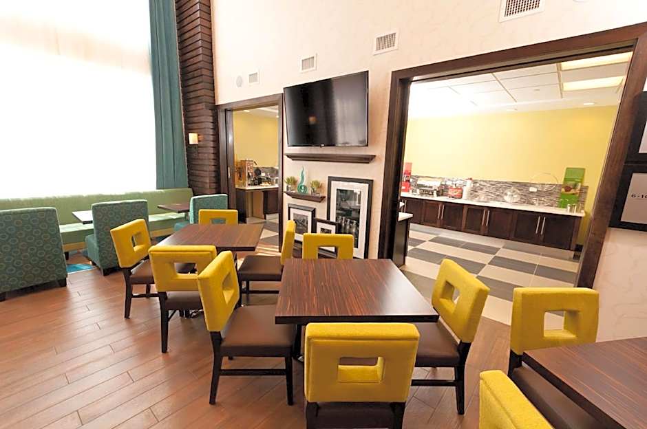 Hampton Inn By Hilton and Suites Regina East Gate