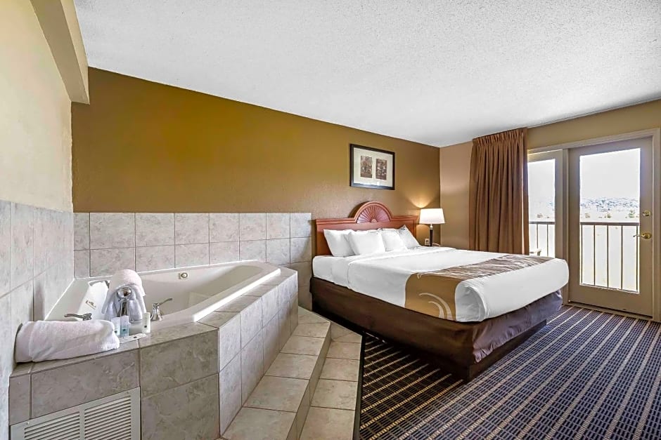 Quality Inn & Suites Sevierville - Pigeon Forge