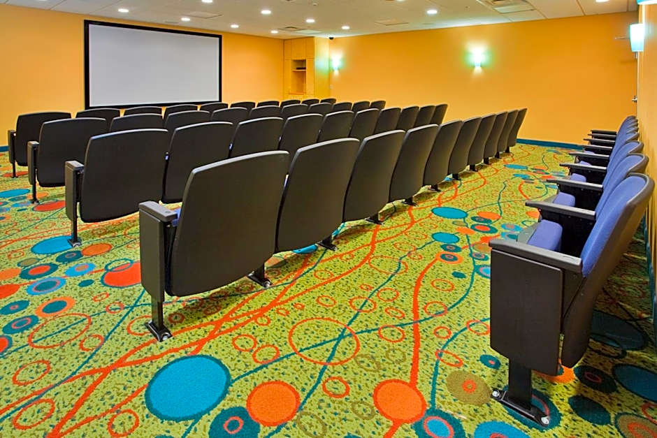 Holiday Inn & Suites Virginia Beach - North Beach By IHG