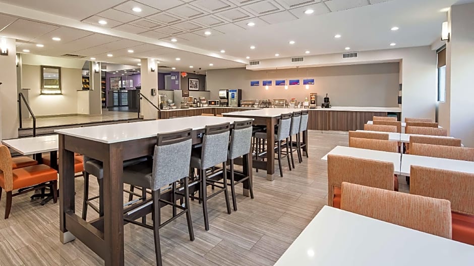 Best Western Paramus Hotel & Suites