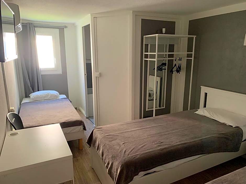 Aix Hotel