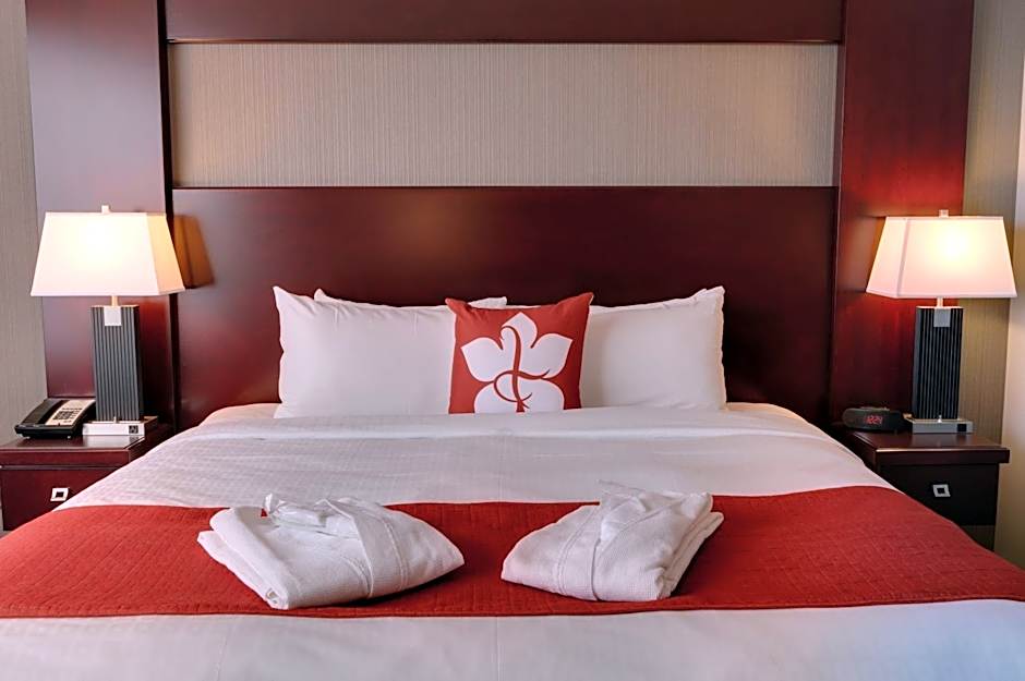 Chateau Lacombe Hotel