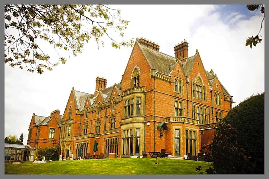 Wroxall Abbey Hotel & Estate