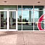 Motel 6-Brampton, ON - Toronto