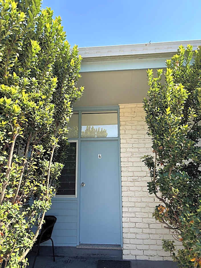 Time and Tide Hotel Motel