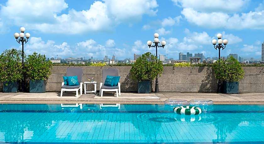 Cross Vibe Bangkok Srinakarin