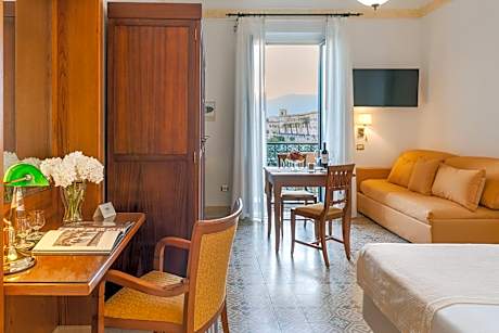 Superior Triple Room with Sea View