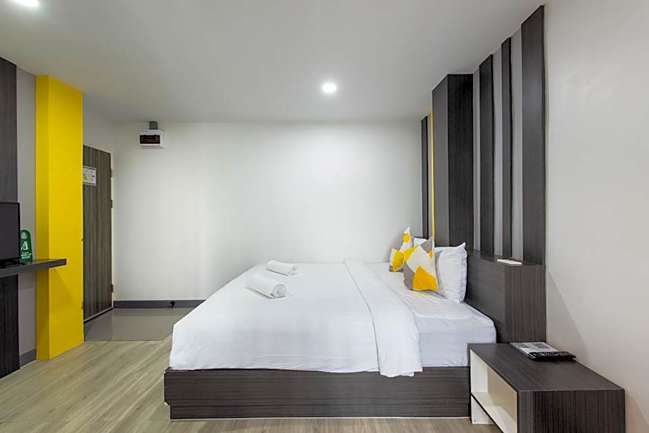 Riski Residence Bangbuathong