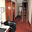Tanes Hotel