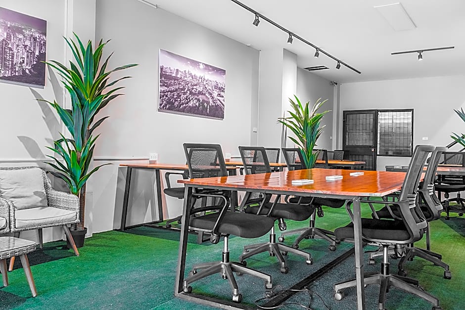 Breakers Hotel Rawai