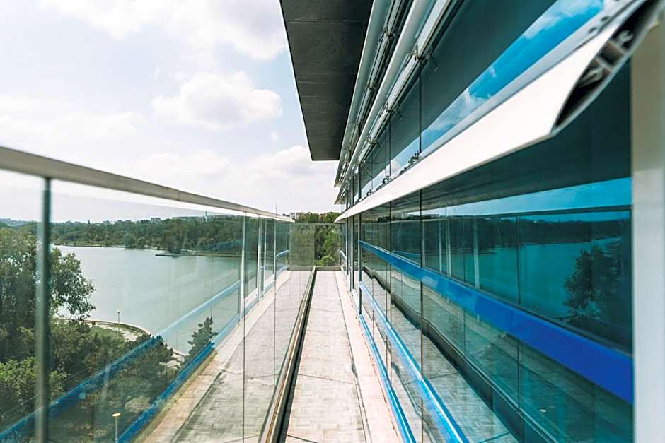 Ramada by Wyndham Constanta